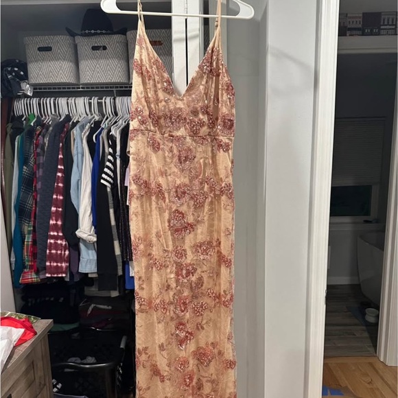 Lulus Dresses & Skirts - Lulus Floral Dress